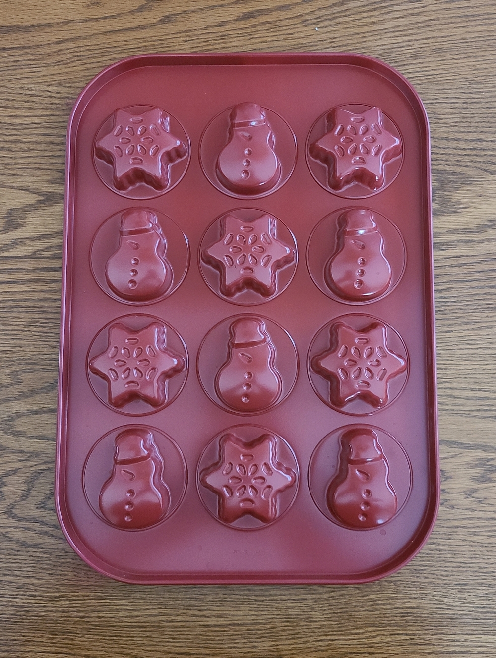 Pampered Chef Winter Snowman & Snowflake Cake Pan
